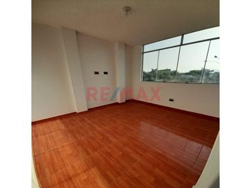 Lindo Departamento En Venta Piso 3 Frente A Parque Cerca A La Avenida Principal Y A Un Paso Del Mercado Chacra Cerro En Comas