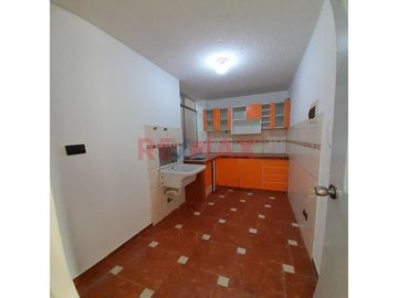 Lindo Departamento En Venta Piso 3 Frente A Parque Cerca A La Avenida Principal Y A Un Paso Del Mercado Chacra Cerro En Comas