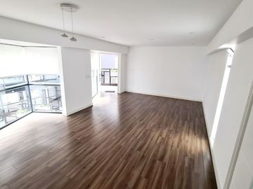Moderno departamento en venta en Av. Grau Miraflores cerca al malecon