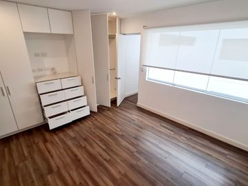 Moderno departamento en venta en Av. Grau Miraflores cerca al malecon