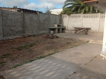 Se vende Casa Impecable En Recinto Cerrado, El Quisco