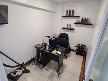 Depa Impecable en venta en Av. Los Ingenieros en Valle Hermoso Surco