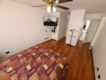 Depa Impecable en venta en Av. Los Ingenieros en Valle Hermoso Surco
