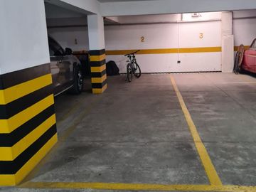 Depa Impecable en venta en Av. Los Ingenieros en Valle Hermoso Surco