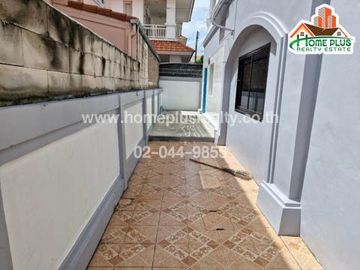 หมู่บ้านภัสสร2 ถนนโยธาธิการคูคต-คลองหลวง ใกล้บิ๊กซีรังสิต-คลอง3
