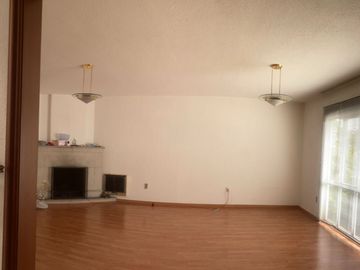 Casa con maravillosa distribución y ubicación en Lomas de las Palmas (Interlomas, Huixquilucan Estado de México)