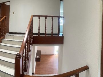 Casa con maravillosa distribución y ubicación en Lomas de las Palmas (Interlomas, Huixquilucan Estado de México)