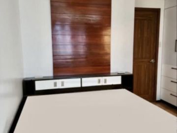 For Sale 1BR Condo in Circulo Verde Quezon City near Calle Industria & Eastwood City