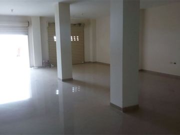 local comercial de renta en manta zona sur