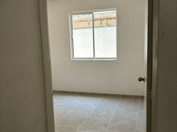 Casas de 2 Niveles en Fracc los Sauces cerca del campus Calazanz en Veracruz