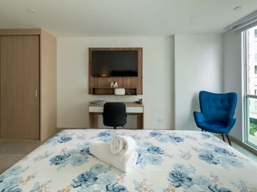 Apartaestudio Amoblado en venta - Av centenario