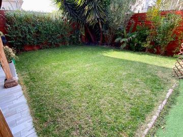 Venta Casa Santa María de Valle Grande, Lampa