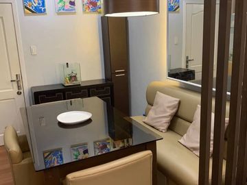 newly renovated 1br condo with parking package for sale