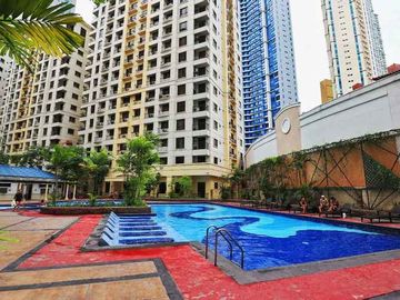newly renovated 1br condo with parking package for sale