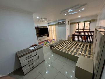 En venta casa de 2 dormitorios con jacuzzi en Urb.Ciudad Santiago.