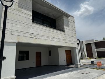 Casa en venta en Residencial La Escondida Saltillo Coahuila