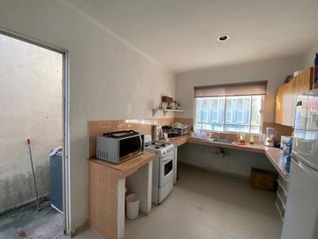 REMATO HERMOSA CASA MARCADA 1-12, BONAMPAK, MZ17, SM77, CANCUN
