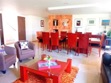 CASA EN CONJUNTO EN VENTA EN TECAMACHALCO 4 RECAMARAS