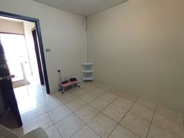 casa de venta en manta las acacias zona centro