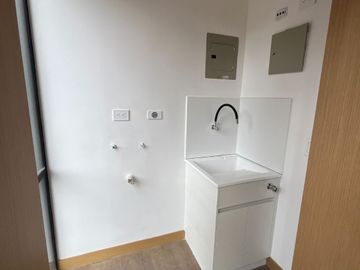 ULTIMOS DEPARTAMENTOS DE VENTA, Sector Av. Primero de Mayo D348