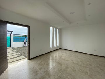 casa de venta en manta los gavilanes zona sur