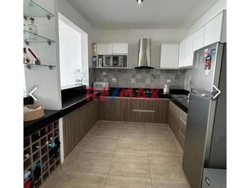 Venta De Casa De Playa A 10 Min De Cerro Azul