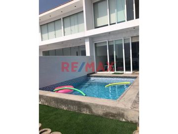 Venta De Casa De Playa A 10 Min De Cerro Azul