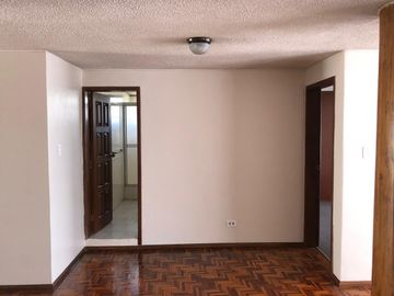 VENTA - CASA - NORTE - QUITO - RENTERA - 3 DEPARTAMENTOS