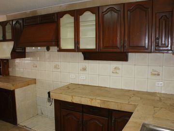 VENTA - CASA - NORTE - QUITO - RENTERA - 3 DEPARTAMENTOS