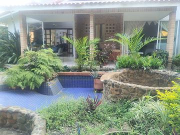 VENTA DE HERMOSA CASA EN CONDOMINIO PANCE AMPLIA ZONA VERDE