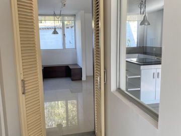 CASA DE VENTA O RENTA TUMBACO