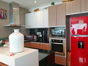 Departamento Amoblado y Equipado 2 Dormitorios con Piscina y Jardín en Alquiler en San Isidro