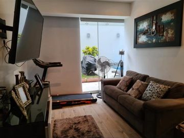 Departamento Amoblado y Equipado 2 Dormitorios con Piscina y Jardín en Alquiler en San Isidro