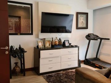 Departamento Amoblado y Equipado 2 Dormitorios con Piscina y Jardín en Alquiler en San Isidro