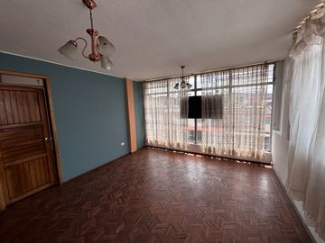 ¡Oportunidad Única! Casa Rentera en el Sector Parque Inglés, Norte de Quito - Precio: $230,000