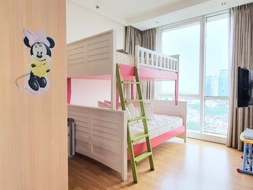 For Sale Apartment 3 Bedroom with Balcony at The Peak Sudirman, South Jakarta