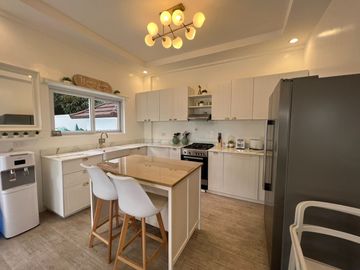 FOR SALE - Fully furnished House and Lot in Mountain Ridge Executive Resort, Tagaytay, Cavite
