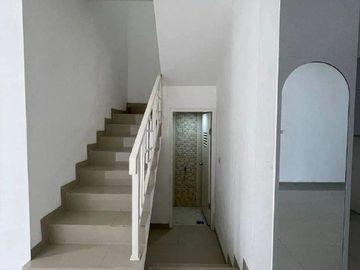 Rumah Mewah Nempel BSD Tangerang Termurah Desain Suka-suka