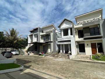 Rumah Mewah Nempel BSD Tangerang Termurah Desain Suka-suka