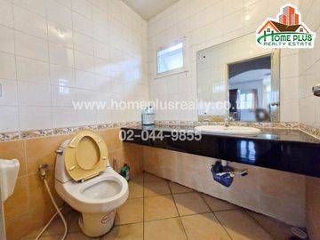 หมู่บ้านภัสสร2 (หลังมุม) ถนนโยธาธิการคูคต-คลองหลวง ใกล้บิ๊กซีรังสิต-คลอง3