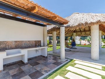 CASA EN VETA A 15MIN DE CUERNAVACA CON JACUZZI Y ASADOR