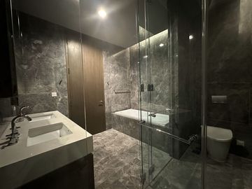 Apartemen Kuningan Jakarta Verde Two Brand New