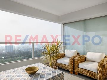 Vendemos Moderno Penthouse dúplex en Cerros de Camacho, en el Edificio El Golf Imperio.