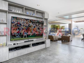 Vendemos Moderno Penthouse dúplex en Cerros de Camacho, en el Edificio El Golf Imperio.