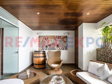 Vendemos Moderno Penthouse dúplex en Cerros de Camacho, en el Edificio El Golf Imperio.