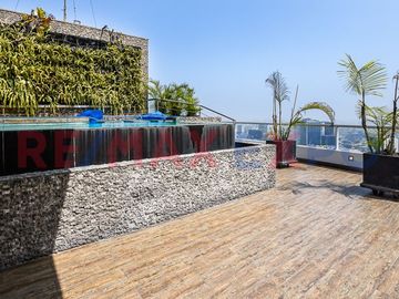 Vendemos Moderno Penthouse dúplex en Cerros de Camacho, en el Edificio El Golf Imperio.