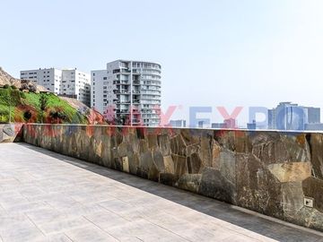 Vendemos Moderno Penthouse dúplex en Cerros de Camacho, en el Edificio El Golf Imperio.