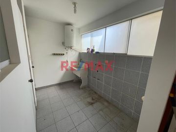 Se Vende Amplio Y Acogedor Dúplex En Piso 2 - Portada Del Sol La Molina