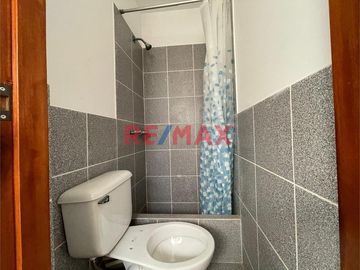 Se Vende Amplio Y Acogedor Dúplex En Piso 2 - Portada Del Sol La Molina