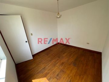 Se Vende Amplio Y Acogedor Dúplex En Piso 2 - Portada Del Sol La Molina